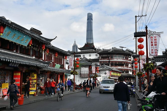 Explore Shanghai Ancient Downtown With Authentic Local Food - Shikumen Architecture and Laneways