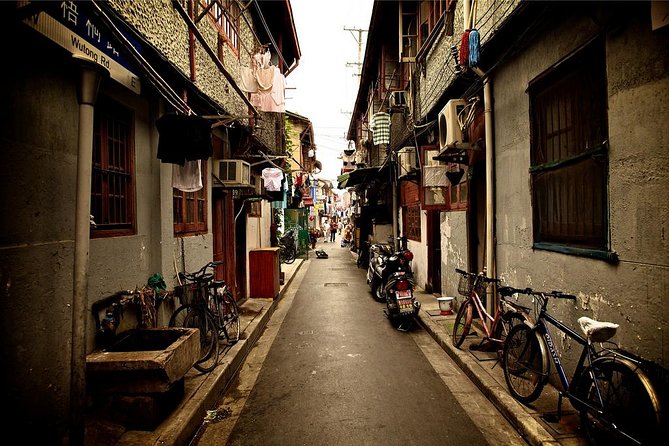 Explore Shanghai Ancient Downtown With Authentic Local Food - Duolun Road Cultural Celebrities Street