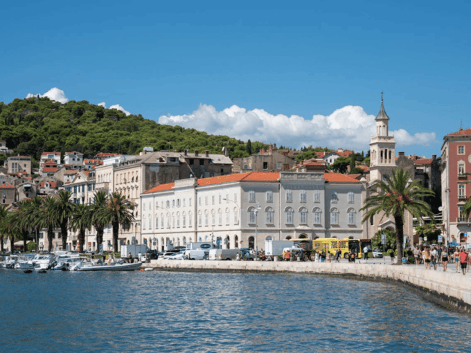 Explore Split a Self-Guided Audio Tour in English - Peristyle and Cathedral of Saint Domnius