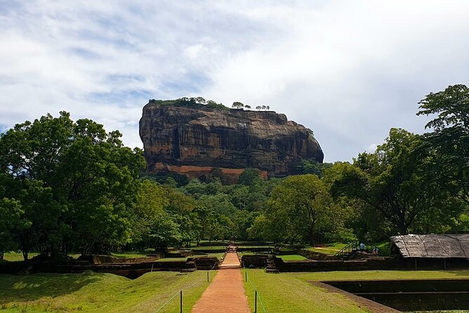 Explore Sri Lanka (Self- Arranged Accommodation) - Customization and Flexibility