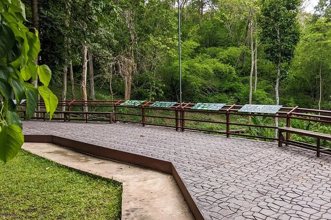Explore Sticky Waterfall and Chet Si Fountain National Park - Exploring Chet Si Fountain