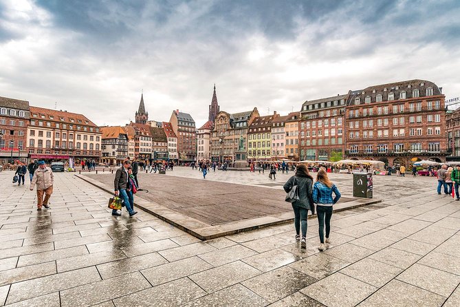 Explore Strasbourg in 60 Minutes With a Local - Exploring St. Thomas Church