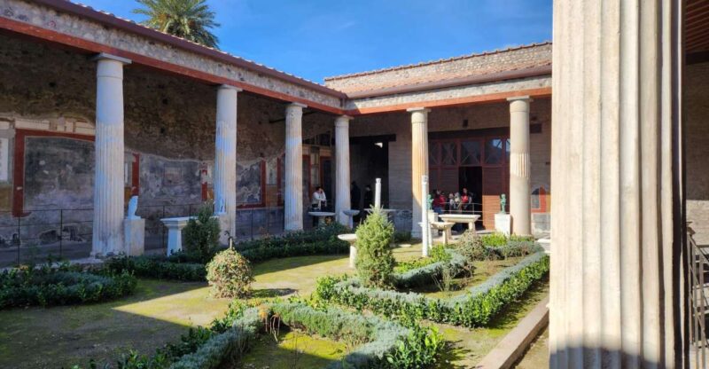 Explore the Archeological Site of Pompeii - Key Points