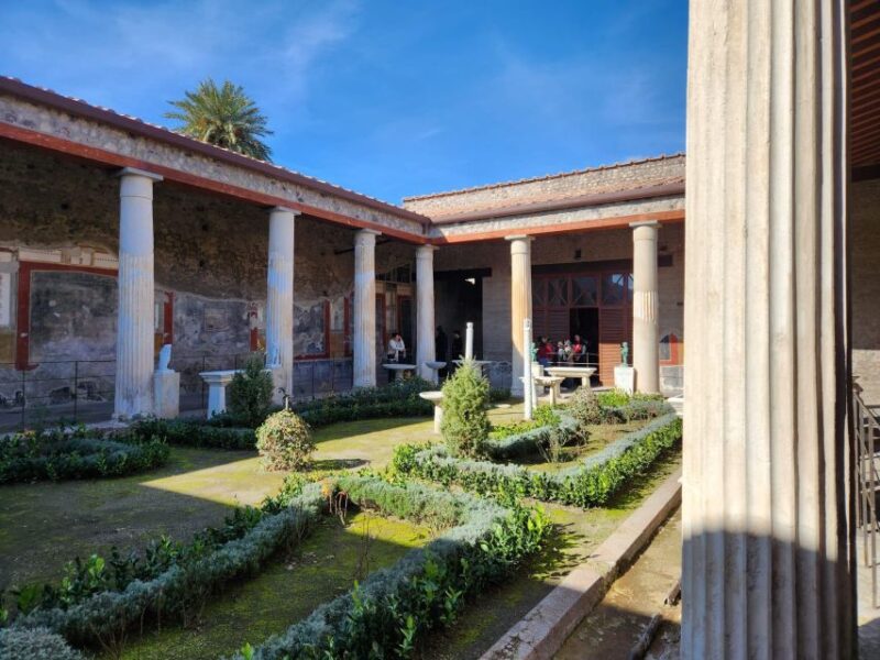 Explore the Archeological Site of Pompeii - Discovering Preserved Artifacts