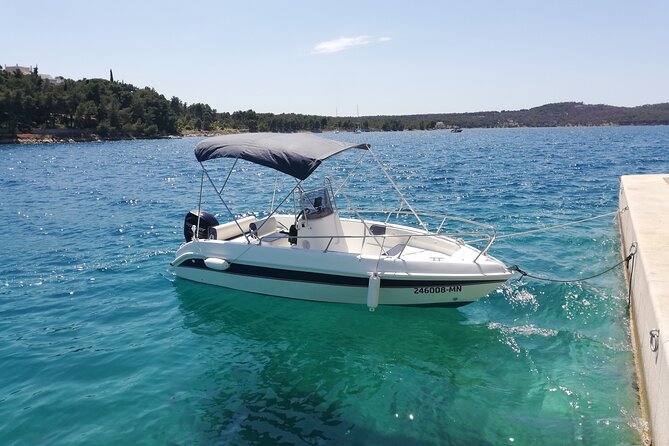 Explore the Beauties of the Island of Brač and Šolta by Bellingardo Boat - License Required - Tour Details