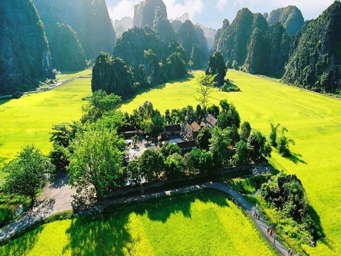 EXPLORE THE BEAUTY HOA LU - TAM COC - MUA CAVE - Important Information