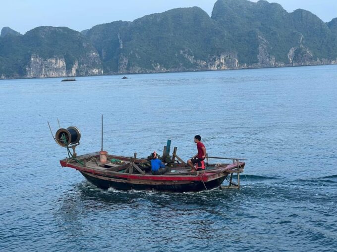 Explore the Beauty of Lan Ha Bay With a PRIVATE BOAT - Explore Cai Beo Floating Village