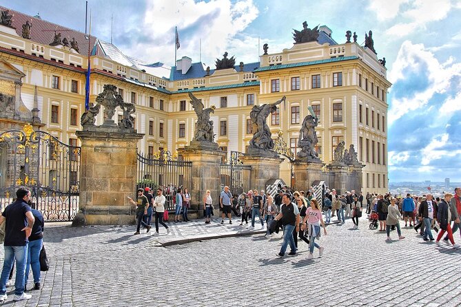 Explore the Historic Prague Castle: Private Half-Day Walking Tour - Transportation and Arrival Information
