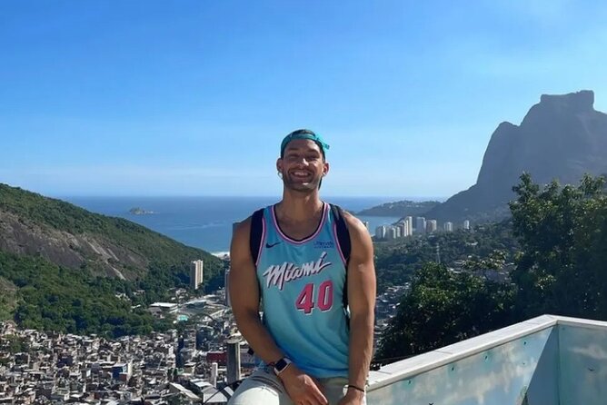 Explore the History and Culture of Favela Da Rocinha - Favela Residents and Community