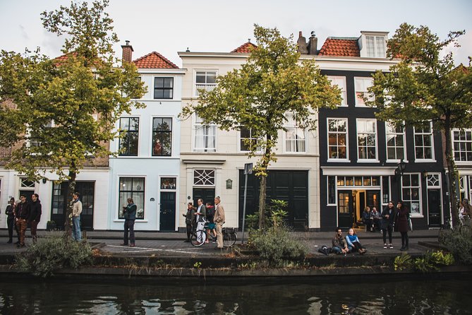 Explore the Instaworthy Spots of the Hague With a Local - Hofvijver: Serene Reflection Pool