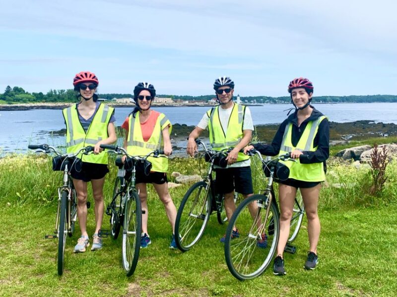 Explore the Islands & Harbor Guided Bike Tour 2-2.5 Hrs. - Key Points