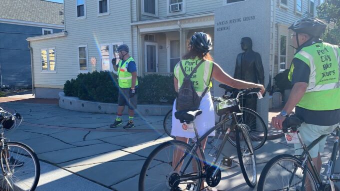 Explore the Islands & Harbor Guided Bike Tour 2-2.5 Hrs. - Meeting Point and Transportation