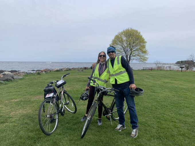 Explore the Islands & Harbor Guided Bike Tour 2-2.5 Hrs. - Pricing and Group Size