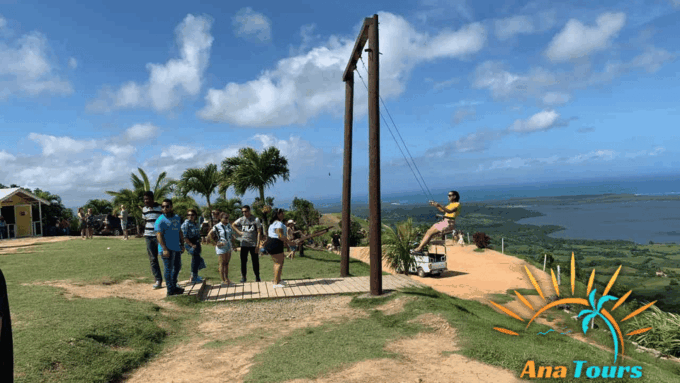 Explore the Magic of Montaña Redonda: Adventure and Views - Ascent via Sturdy 4x4