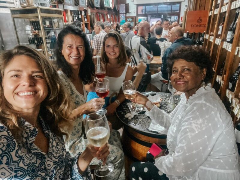Explore the Neighbourhoods of Valencia Like a Local! - Key Points