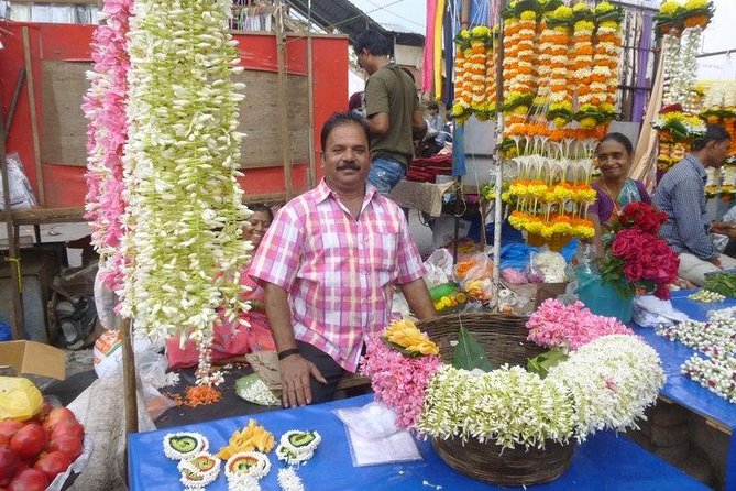 Explore the New Colorful Places in Mumbai Market Tour - Discovering Mangaldas Market