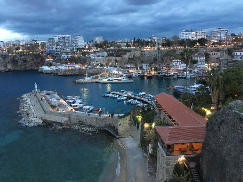 Explore The Old Town With Local Taste - Exploring Historical Sites