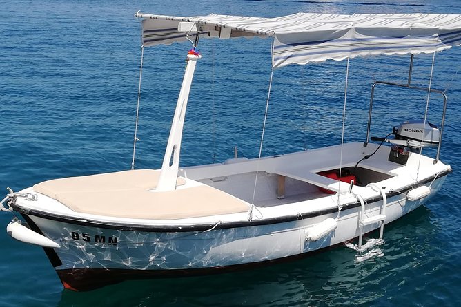Explore the West Side of the Island of Brač With the Pasara Boat - Traditional Dalmatian Boat - Key Points
