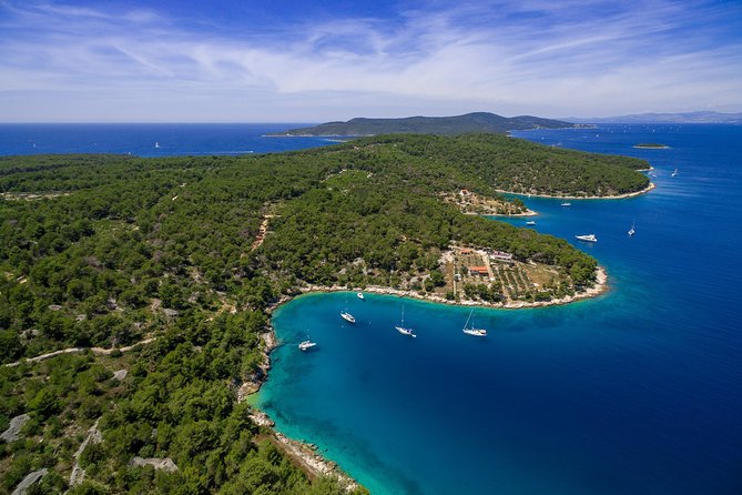 Explore the West Side of the Island of Brač With the Pasara Boat - Traditional Dalmatian Boat - Meeting Point and Departure Instructions