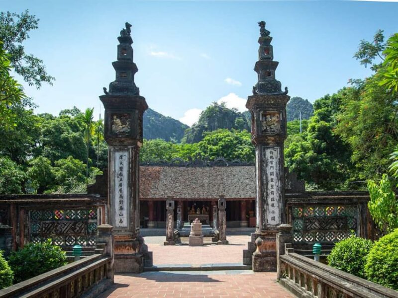 Explore Trang An, Mua Cave, Hoa Lu: a Day Trip From Hanoi - Tour Inclusions