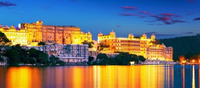 Explore Udaipur: A Full Day Private City Tour - Customizable Options