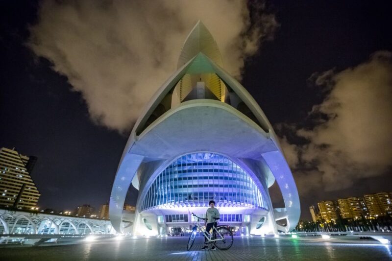 Explore Valencia by Night: 2-Hour Night Bike Tour - Customer Feedback