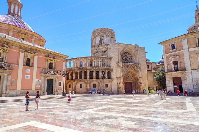 Explore Valencia'S Art and Culture With a Local - Key Points