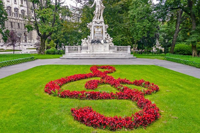 Explore Vienna'S Art and Culture With a Local - Discovering Viennas Rich History