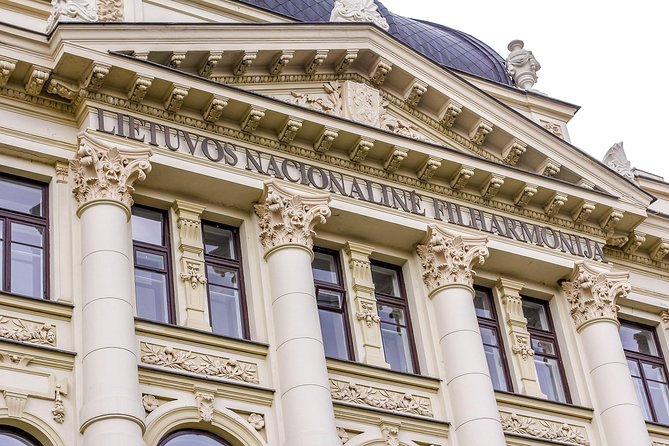 Explore Vilnius' Art and Culture With a Local - Uncovering Vibrant Street Art