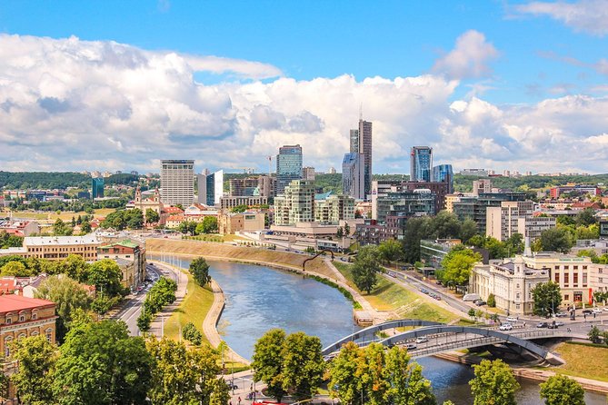 Explore Vilnius in 60 Minutes With a Local - Traveler Participation