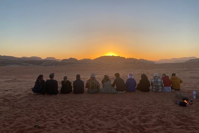Explore Wadi Rum: Jeep Tour, Bed and Breakfast, and Dinner - Taking in Jordanian Desert Culture
