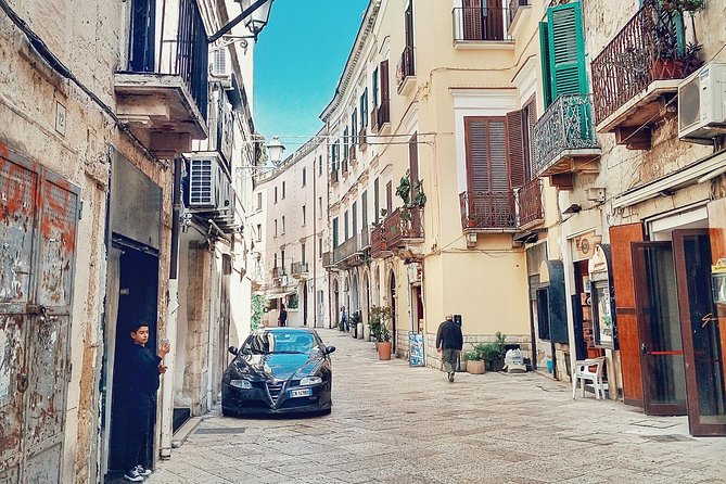 Explore Wonderful Bari: Self-Guided Audio Tour - Navigating the Self-Guided Audio Tour