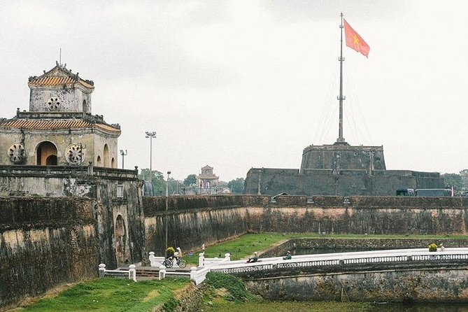 Exploring Hue Imperial City With Professional Driver By Private Car - Accessibility and Group Size