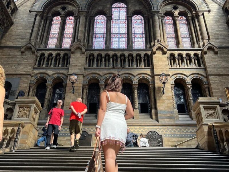 Exploring Londons Natural Marvels: Museum Adventure - Towering Dinosaur Skeletons and Displays