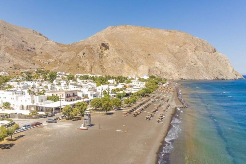 Exploring Santorini: 6 Hours Sightseeing & Wine Tasting - Traditional Village Exploration