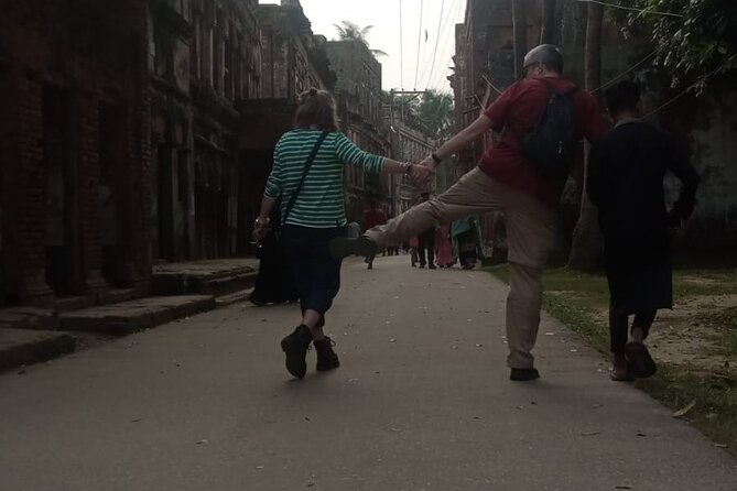 Exploring Sonargaon From Dhaka - Private Day Tour - Lunch at a Local Restaurant