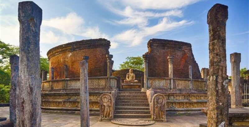 Exploring Sri Lankas Cultural Heart in 5 Days - Entrance Fees and Inclusions