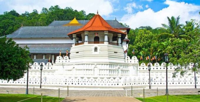 Exploring Sri Lankas Cultural Heart in 5 Days - Village Tour and Traditional Experiences