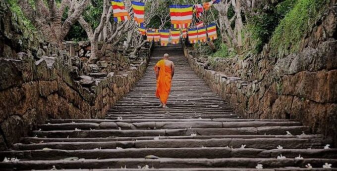 Exploring Sri Lankas Cultural Heart in 5 Days - Dambulla Cave Temples Artistic Wonders