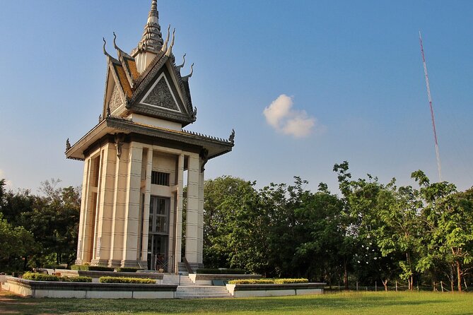 Exploring the Best of Phnom Penh: A Full Day Tour - Attractions and Admission Fees