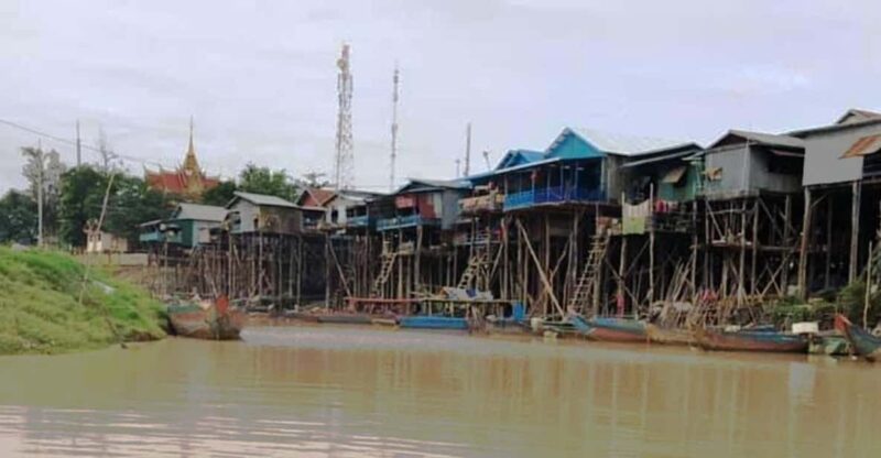 Exploring the Enchanting Waters: A Floating Village Tour - Experience Highlights