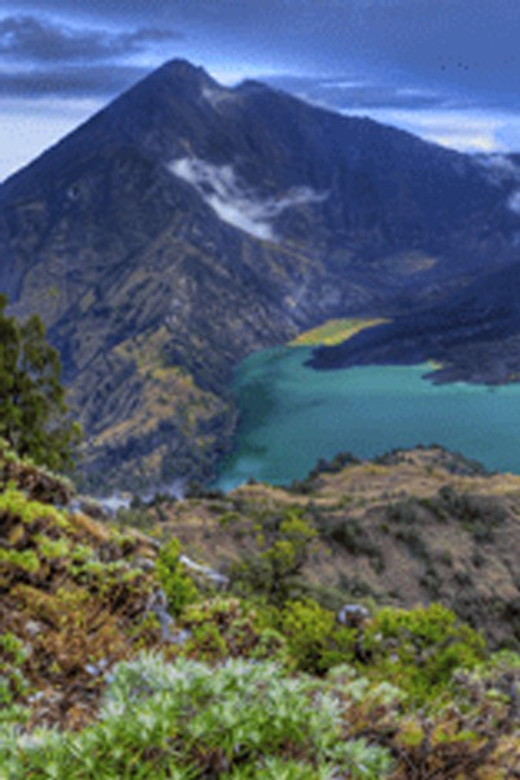 Exploring the Wonders of Rinjani: 2 Days Senaru Crater Rim - Included Services for the Trek