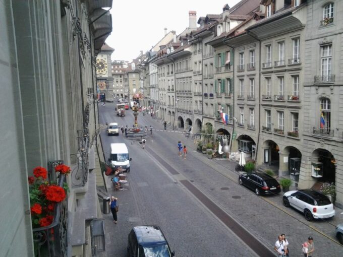 Exploring UNESCO Gem: Private 3-Hour Walking Tour of Bern - Picturesque Aare River Stroll