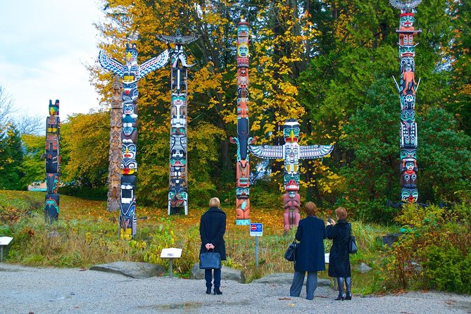 Exploring Vancouver: Includes Admission to Vancouver Lookout - Chinatown and Gastown Visits
