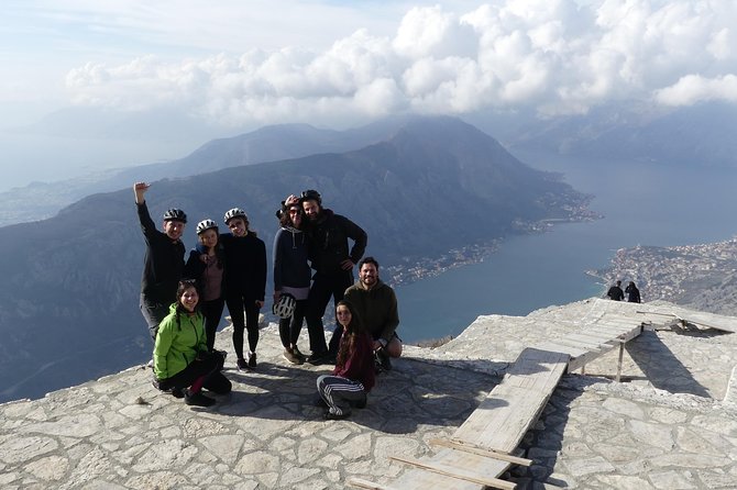 Express Cable Car Ascent & 25TURNS Epic Bike Descent. - Meeting and Pickup Details