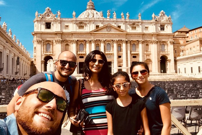 Express Early Morning Sistine Chapel Tour With Max 6 People - Group Size and Accessibility