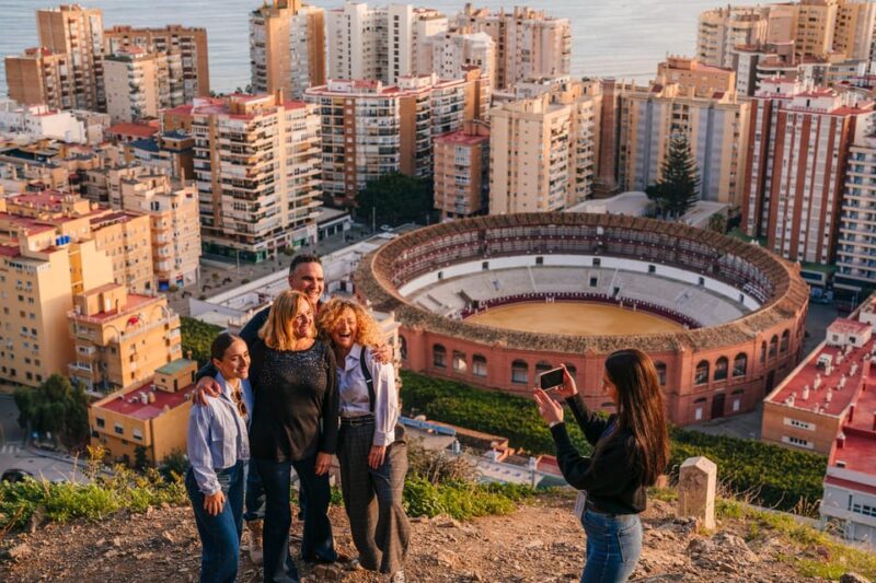 Express Tuktuki Tour in Malaga: Gibralfaro Viewpoint and Photography - Itinerary and Highlights