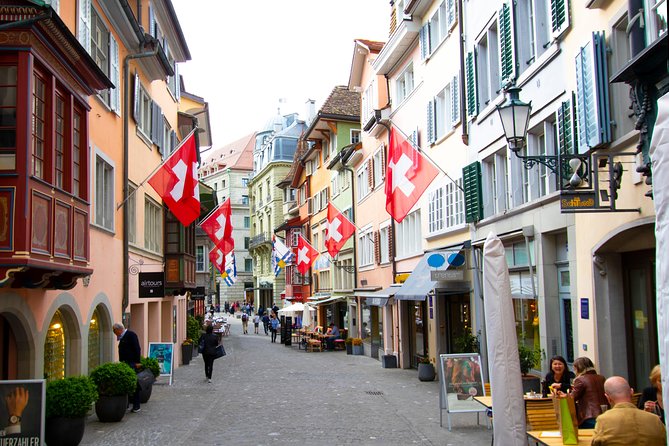 Express Zurich in 60 Minutes With a Local - Tour Overview