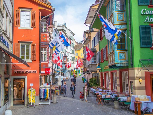 Express Zurich in 60 Minutes With a Local - Booking Confirmation and Cancellation