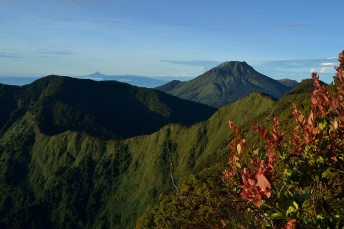 Extreme Philippines: "Three Points", Terraces and Mount Apo - Conquering Mount Apo